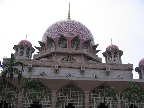 مسجد بتراجايا العاصمة بتراجايا ماليزيا