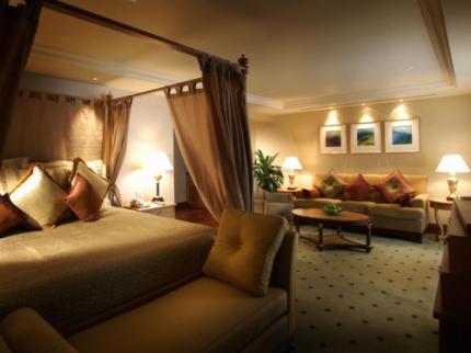 فندق كراون بلازا متيارا كوالالمبور ماليزيا - Crown Plaza Mutiara Hotel, Kuala Lumpur  