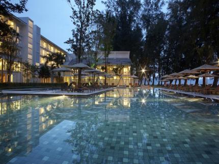 فندق لون باين في جزيرة بينانج ماليزيا - Lone pineHotel, Penang 