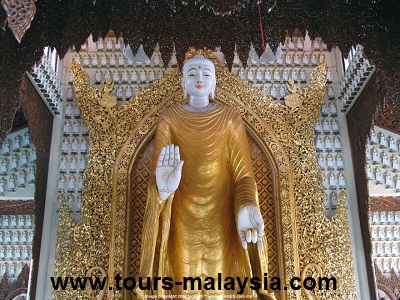 معبد بوذا في جزيرة بينانج ماليزيا