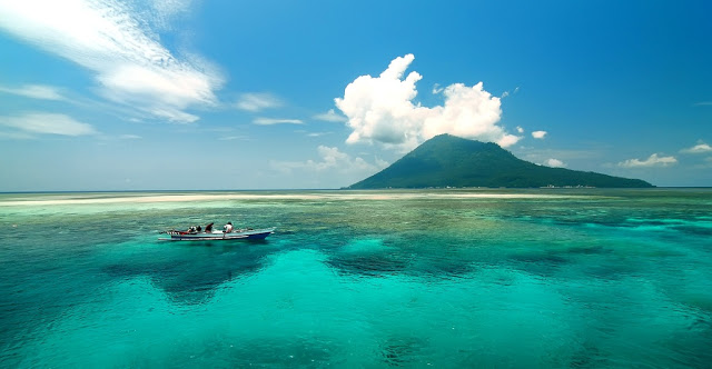  جزيرة بوناكن أندونيسيا
